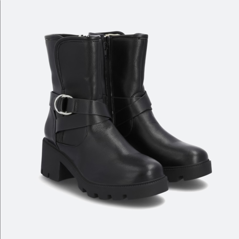 Nilsa Lug Bootie with Shearling